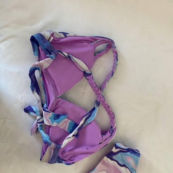 Swimsuit top - Picture 3 of 3